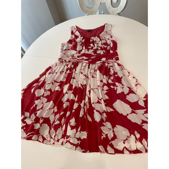 Talbots Swing Dress Sz 14P Floral Red Cream Ruching Chiffon Lined Feminine Girly - Picture 2 of 11